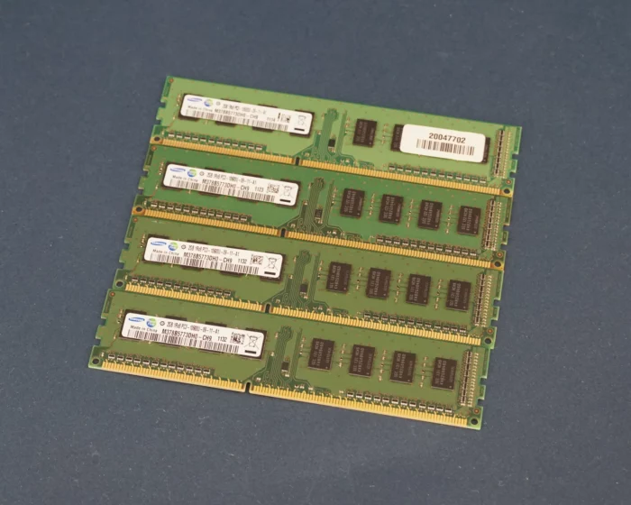 8GB DDR3 (4x2GB) 1333MHz Samsung M378B5773DH0-CH9 intern geheugen gebruikt