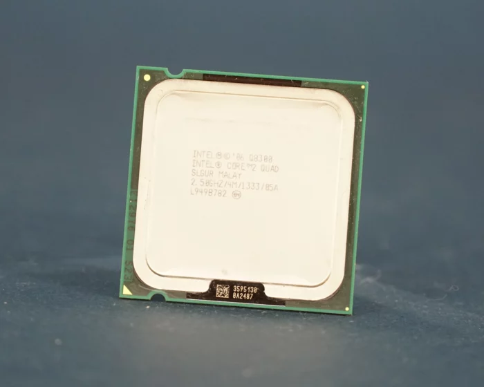 Intel Core 2 Quad Q8300 Socket 775 quadcore processor gebruikt