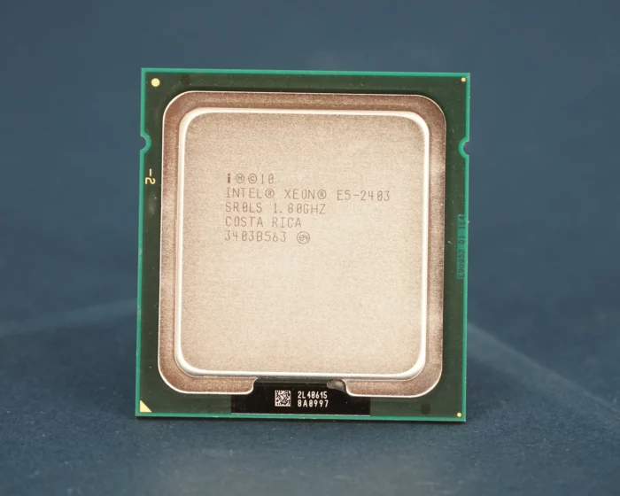 Intel Xeon E5-2403 SR0LS Socket 1356 quadcore processor gebruikt