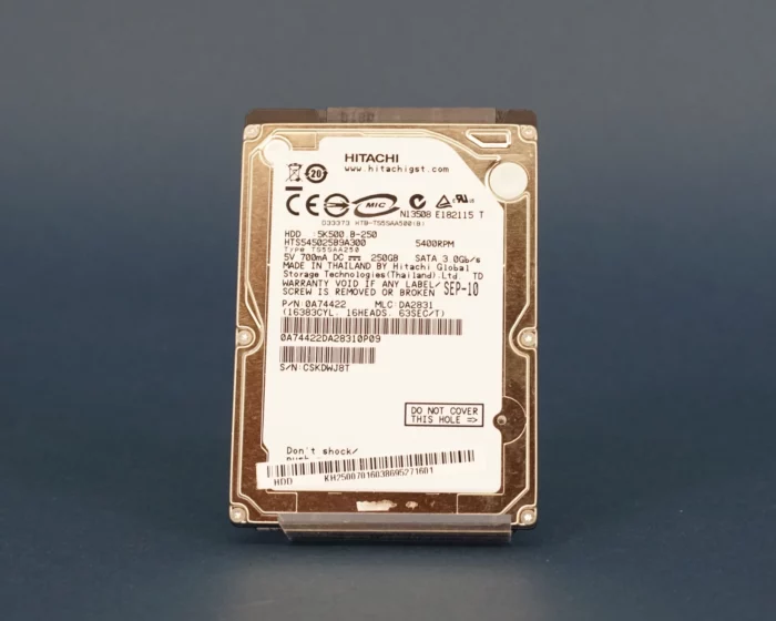 Hitachi Travelstar 5K500.B HTS545025B9A300 Harde Schijf - 250GB, 2,5" SATA - Gebruikt