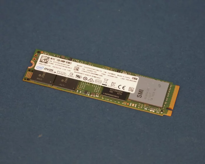 Intel 600p SSDPEKKW128G7D SSD - 128GB, NVMe, M.2 - Gebruikt