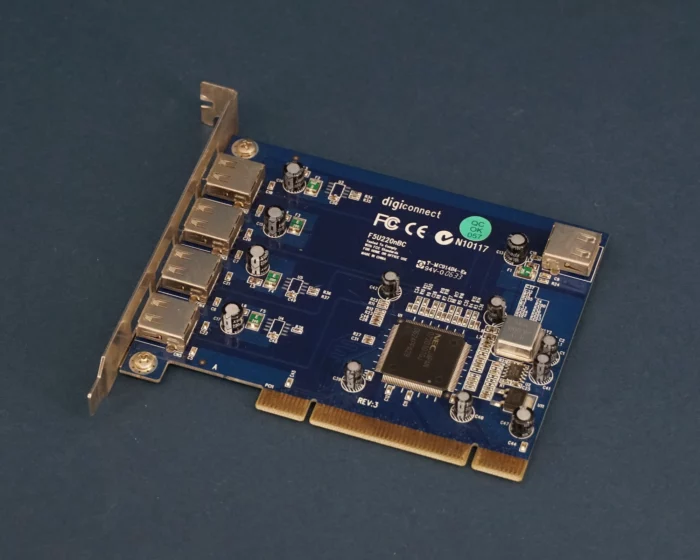 DigiConnect F5U220nBC USB Controller - 5 port, PCI - Gebruikt